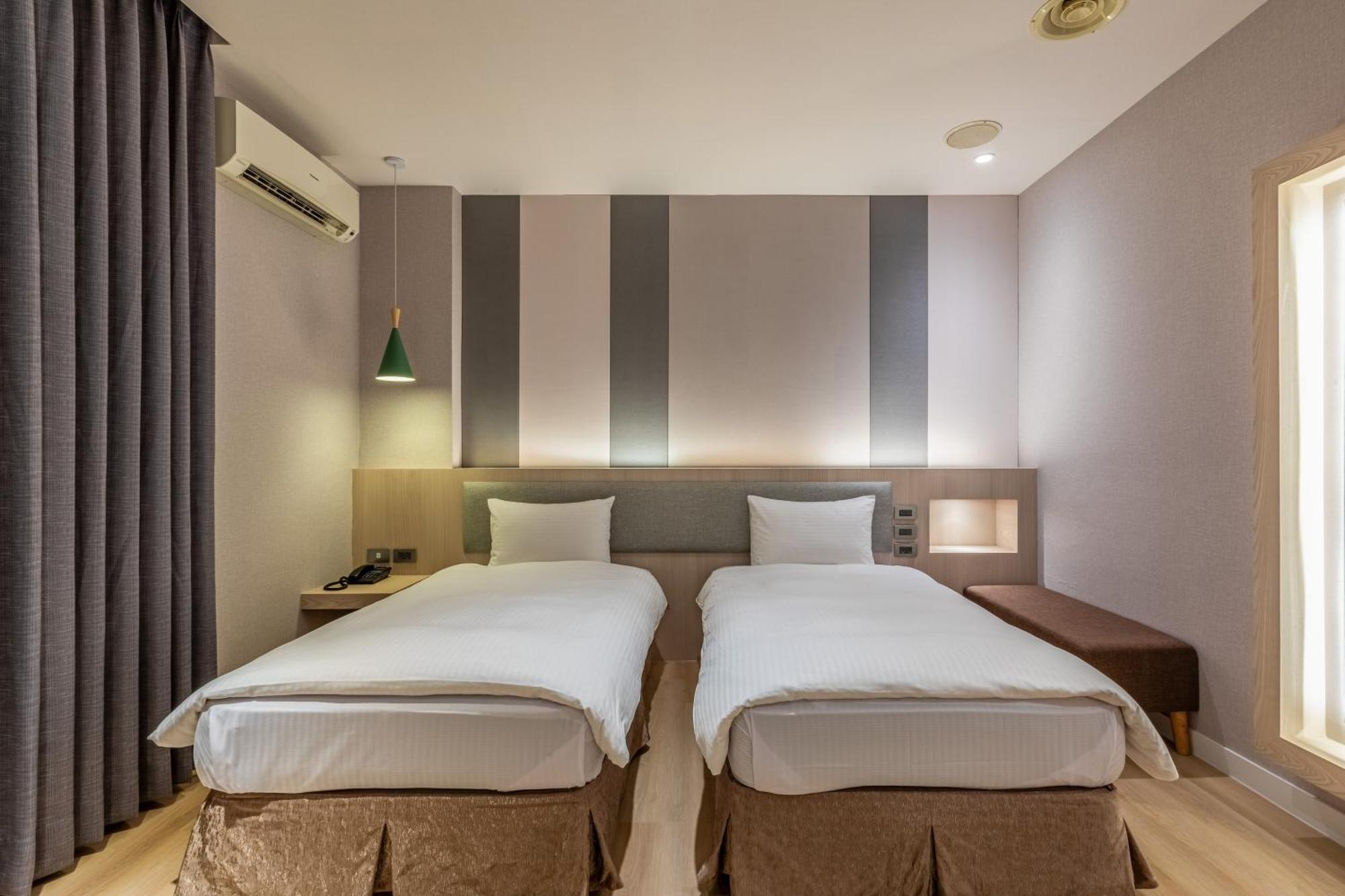 Fu Hsiang Hotel Yilan Værelse billede